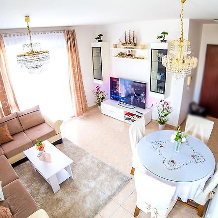 Split Apartments Shell Extérieur photo
